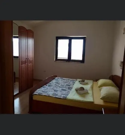 Apartment Piano Apartment Lopar