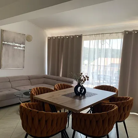 Apartment Piano *